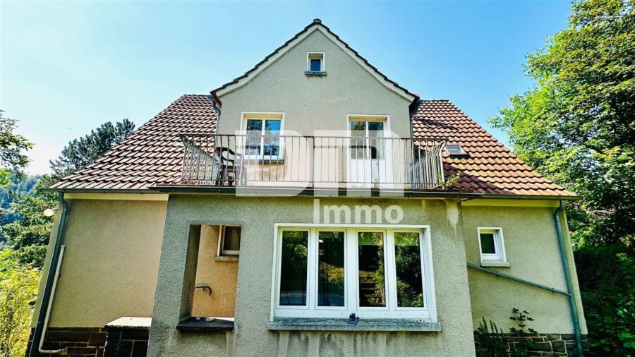 Herrschaftliches Ein- /Zweifamilienhaus BJ 1949 mit großem Garten in Traumlage - Titel Frontansicht